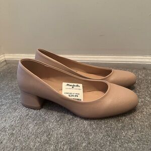 H by Halston Women's Tan Block Heel Shoes